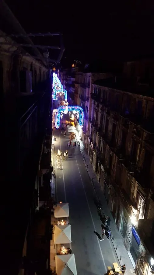 Casa Del Parlamento Apartment Palermo