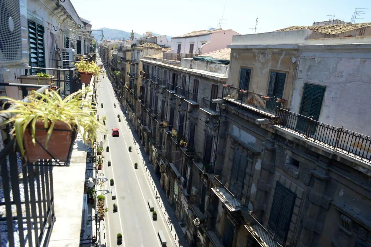 Casa Del Parlamento Apartment Palermo Italy