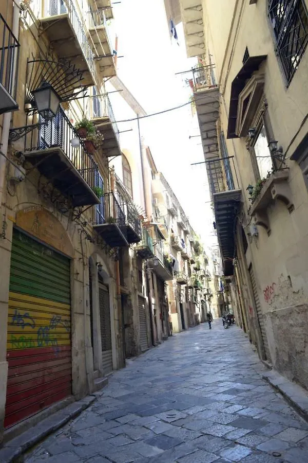 Casa Del Parlamento Apartment Palermo